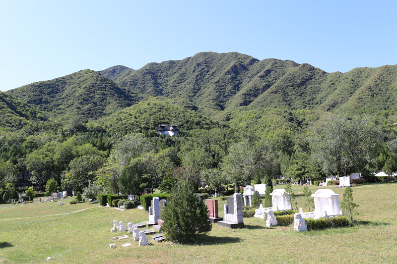 看了几家公墓最终选了昌平凤凰山陵园