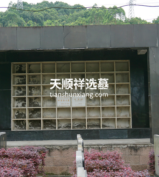 龙台山陵园壁葬